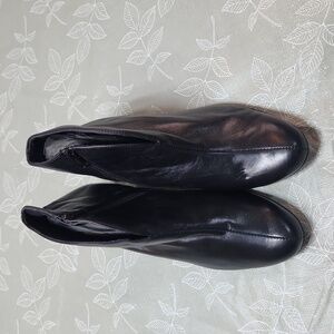 Munro Ankle Boot